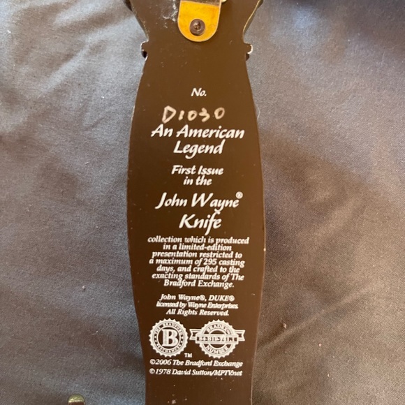 A Vintage Limited Edition First Issue ‘John Wayne Knife - Picture 3 of 3